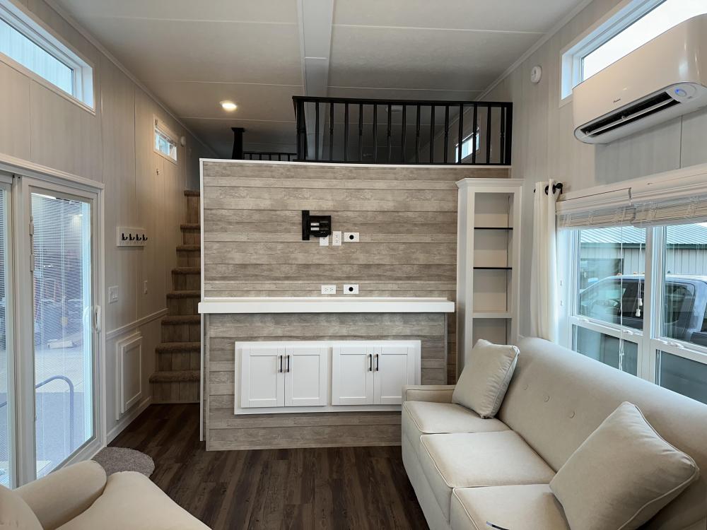 MAIN WALL - Coville Beach