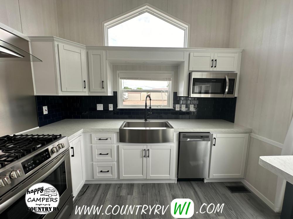 MAIN WALL - Coville Beach