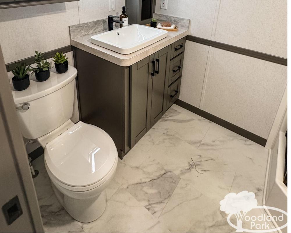 FLOORING - STANDARD - WHITE CARRARA