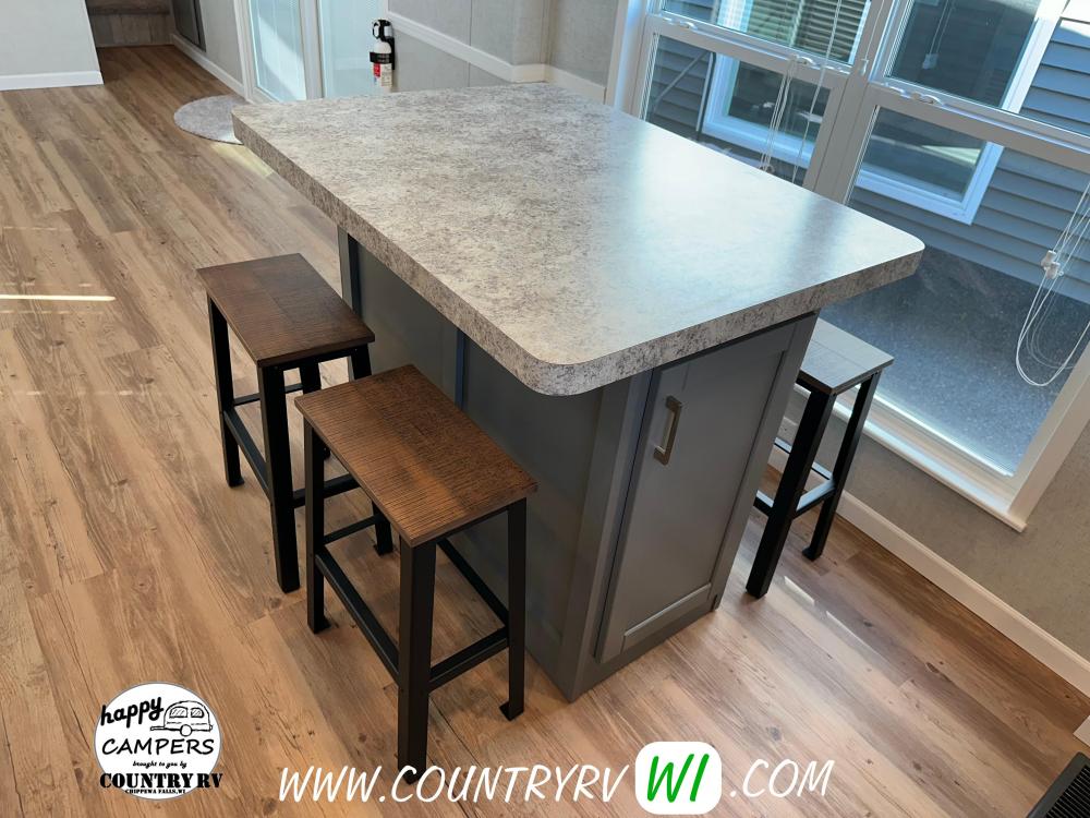 ISLAND - MOVEABLE with Barstools