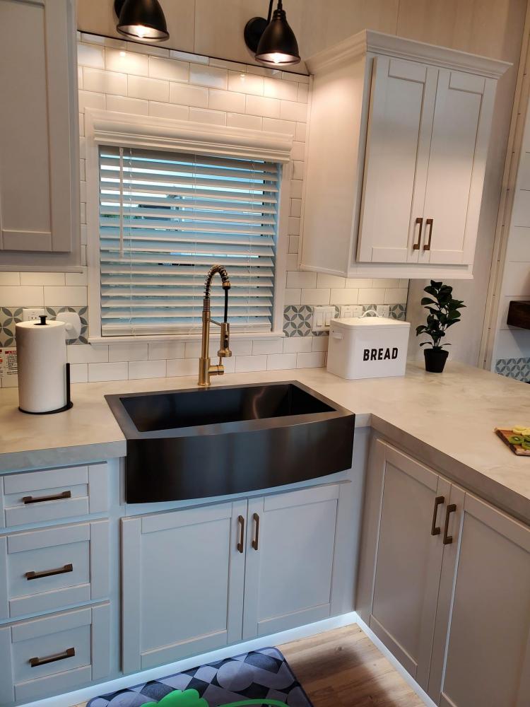 SINK - KITCHEN - Upgrade Stainless Black Apron Sink