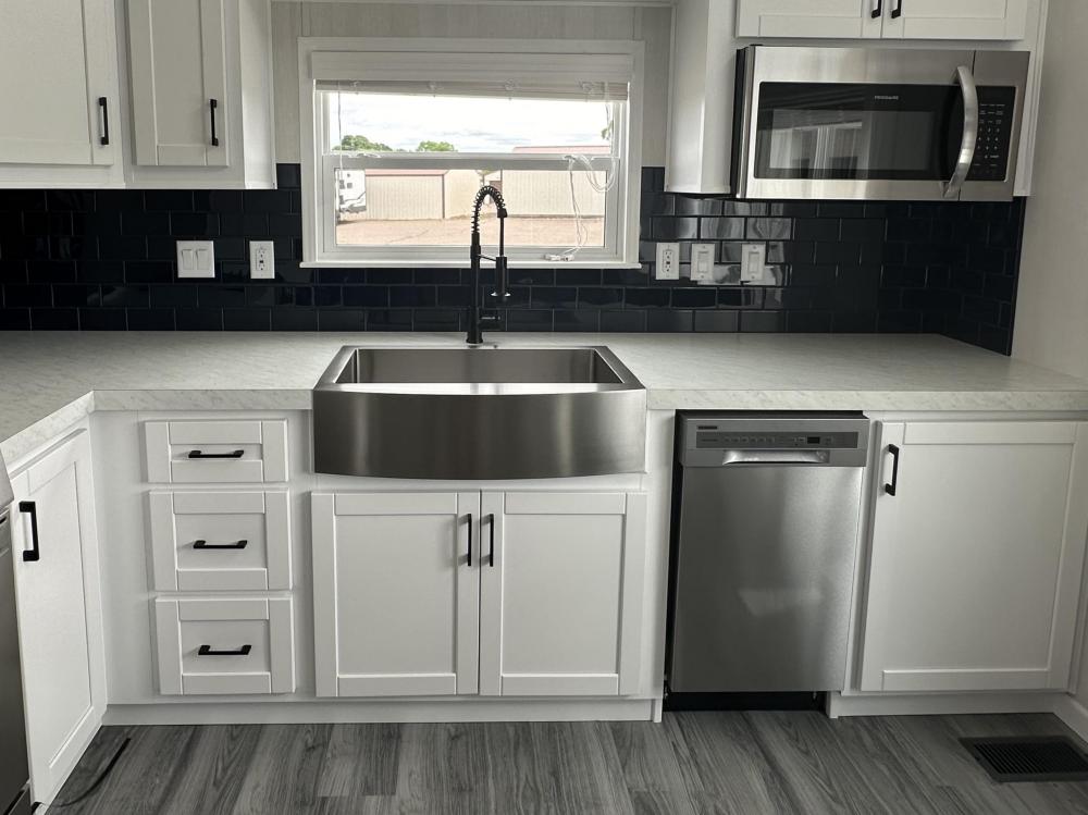 SINK - KITCHEN - UPGRADE - Stainless Steel Apron Sink