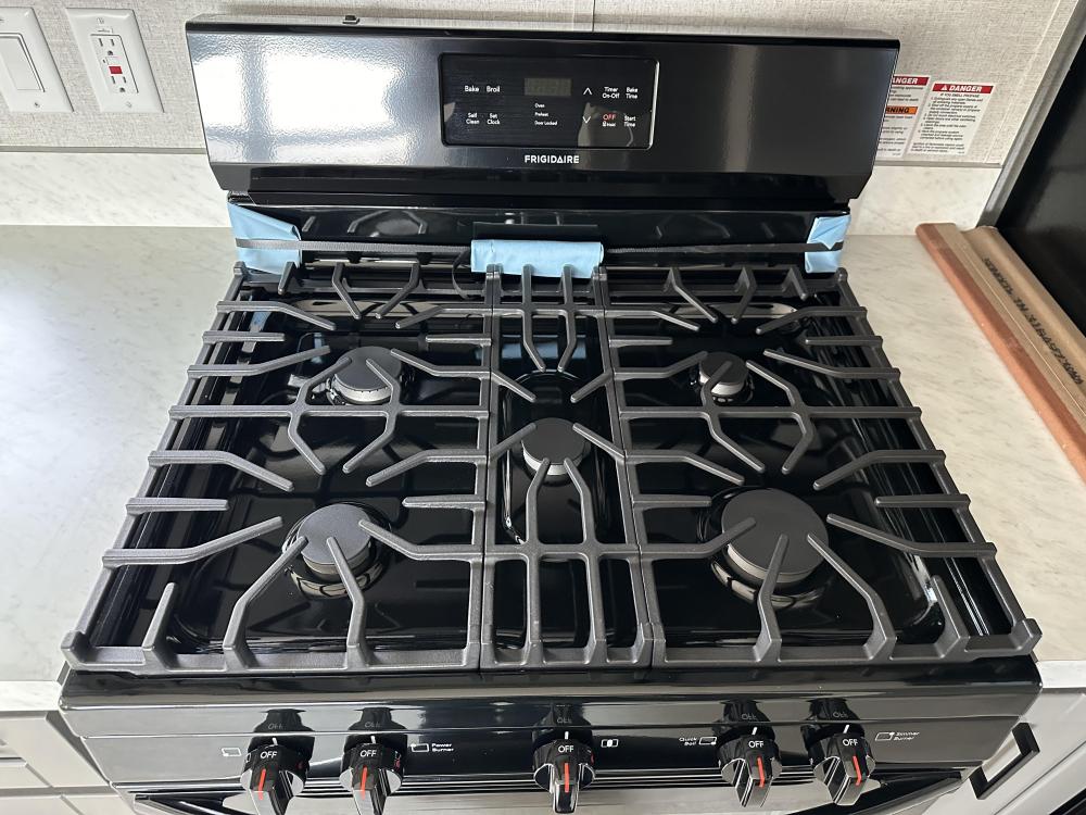 STANDARD - Deluxe Range, Black