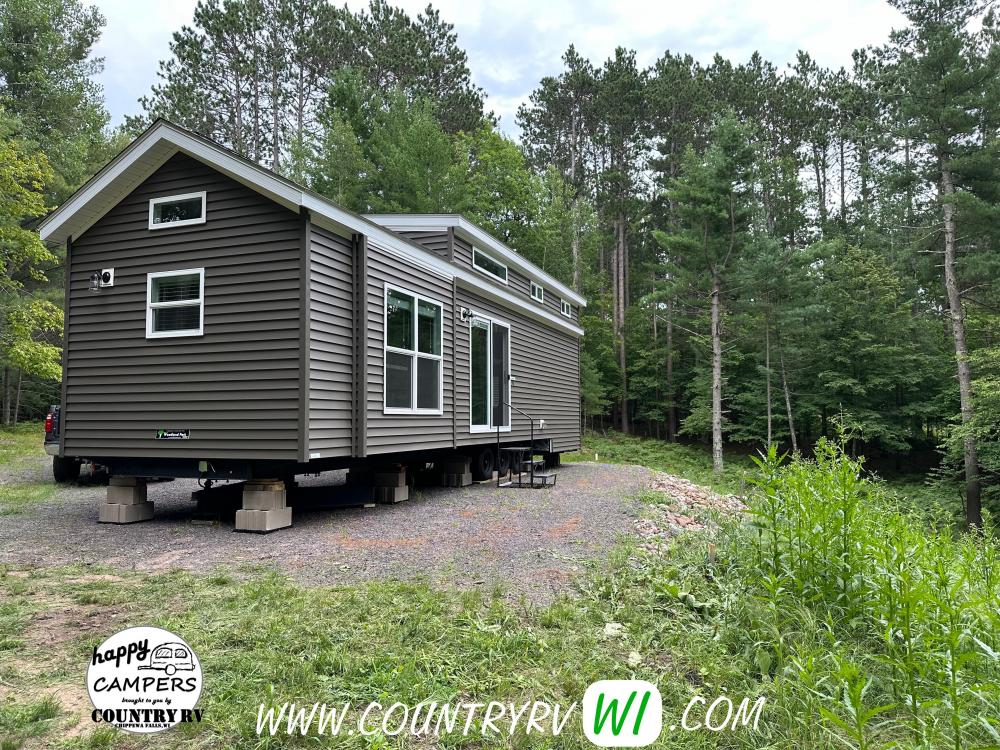   2024 Mt. Rainer  Door on Opposite Side 