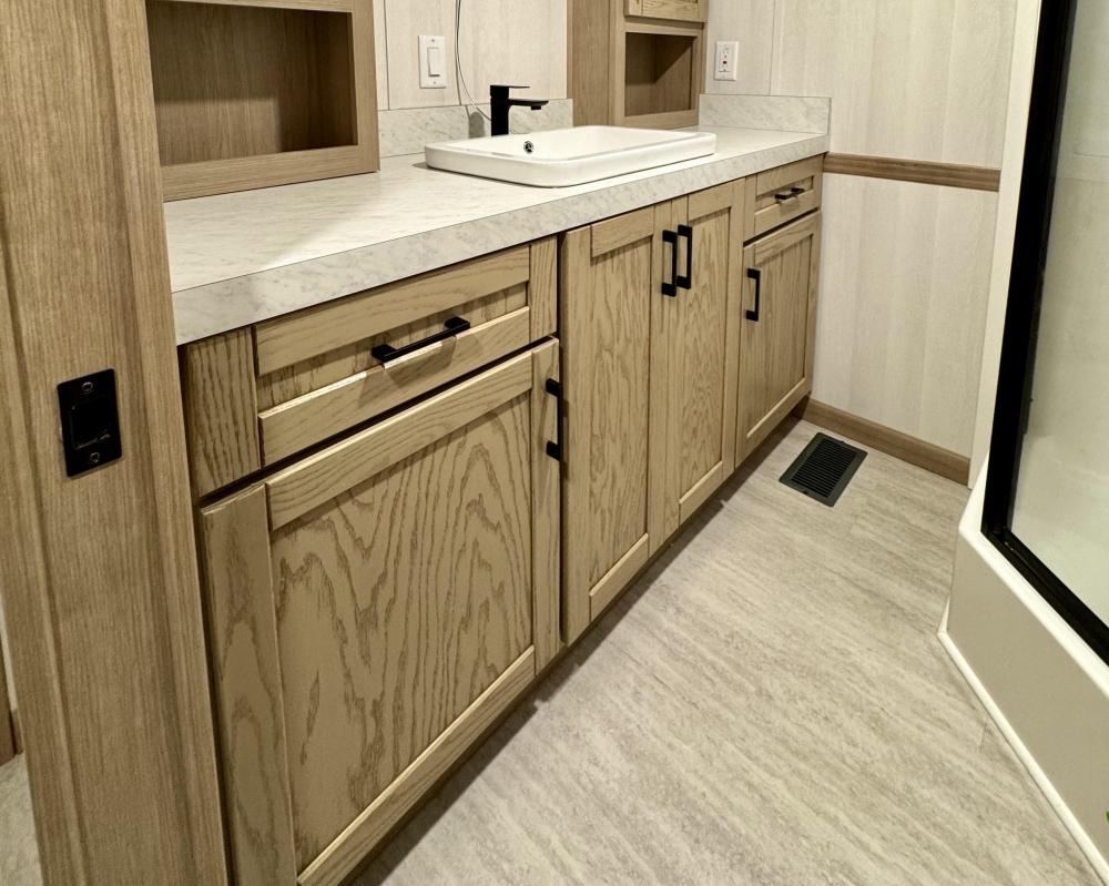 MAPLE WHEAT - Bathroom Lower