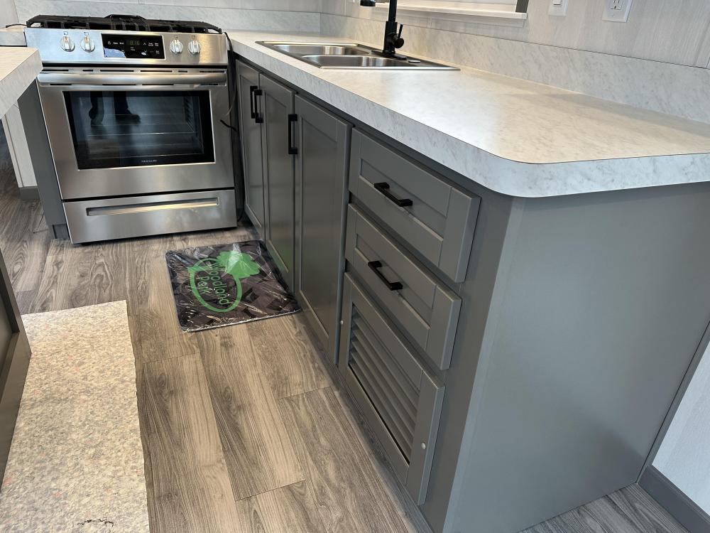 WHITE CARRARA - Standard Option