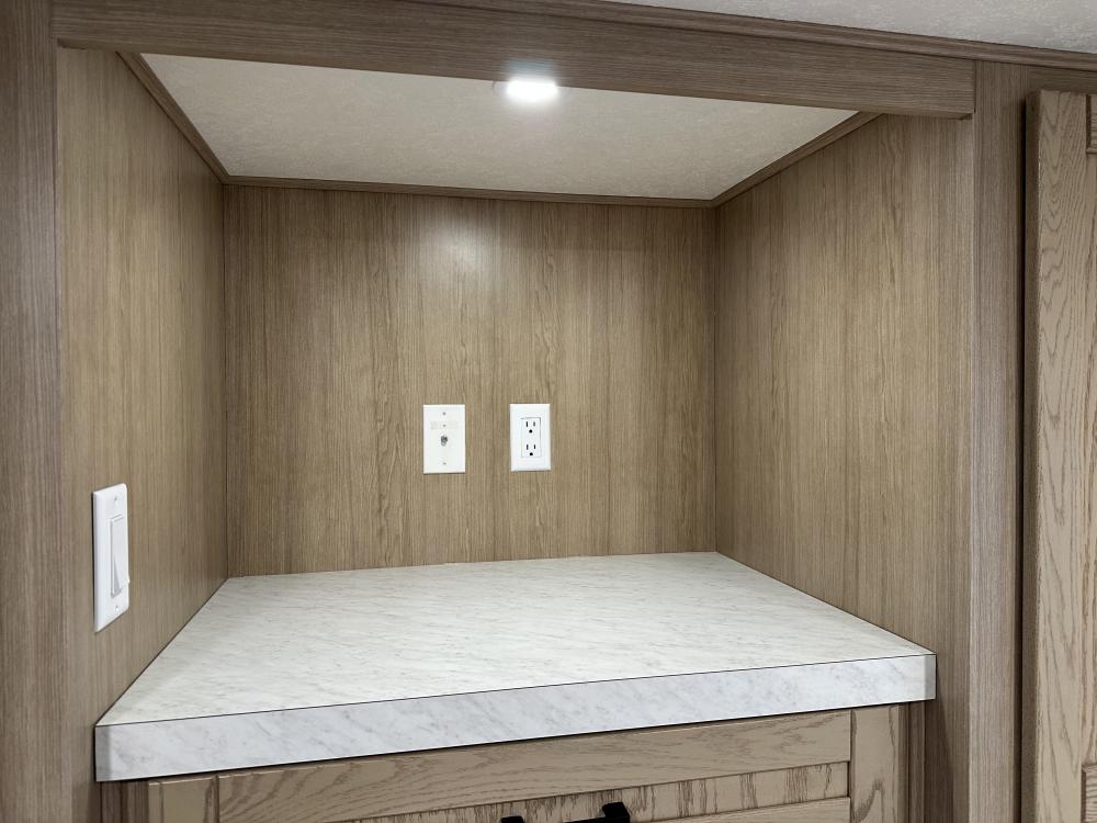 WHITE CARRARA - Standard Option