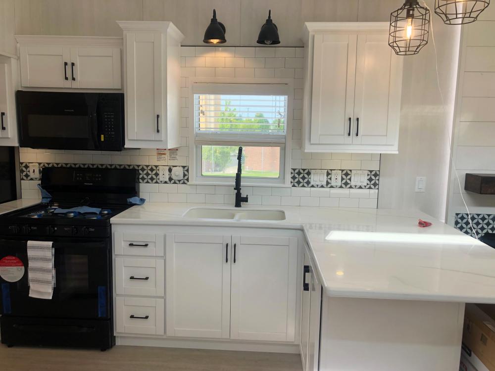 BACKSPLASH - SUBWAY TILE - WHITE