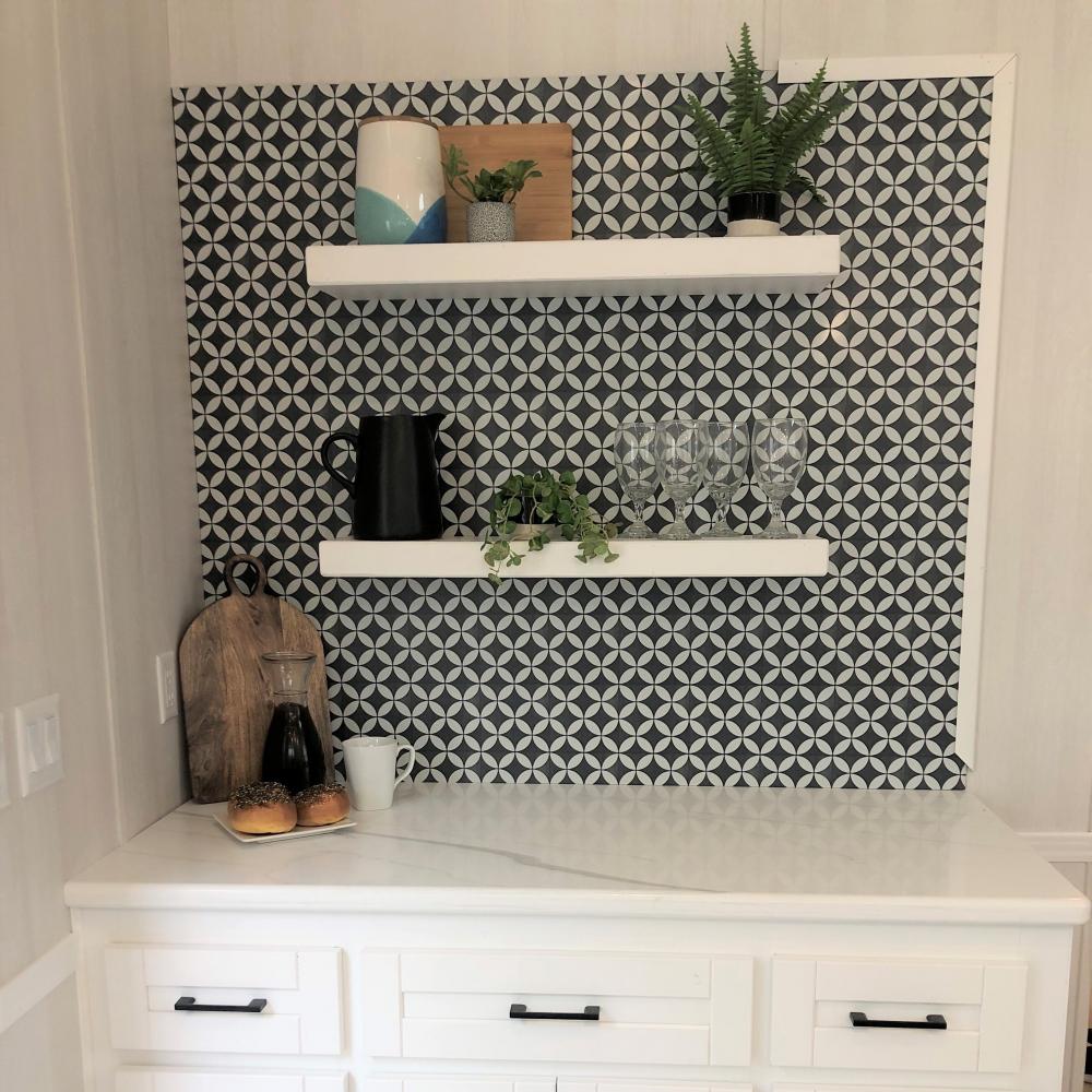 BACKSPLASH - TILE - BLACK & WHITE