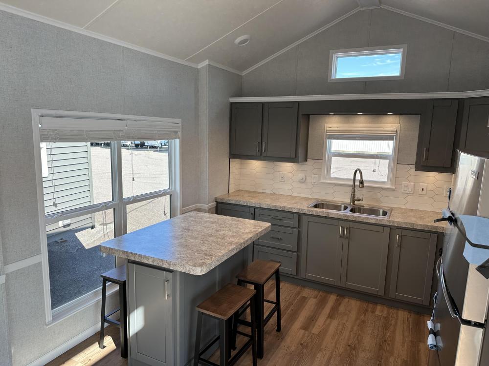 BACKSPLASH - TILE WHITE PICKET