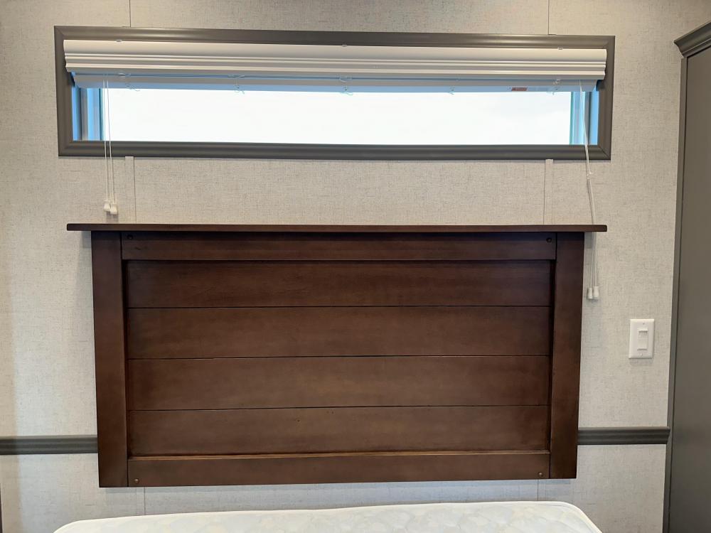   HEADBOARDS & BEDS