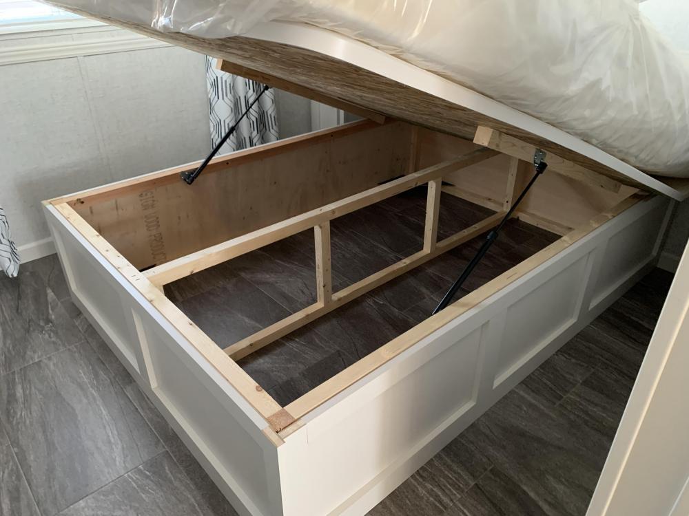 BED BASE - HYDROLIFT - Queen with Mattress