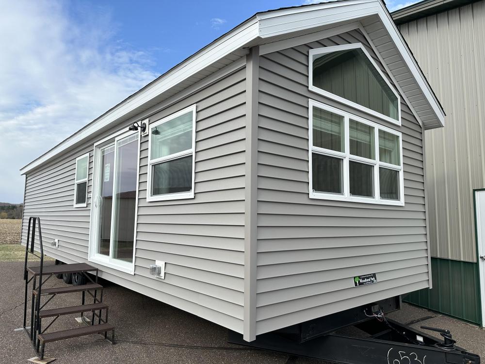   2025 TR-204 Delete Rear Door XL Pantry & Closet